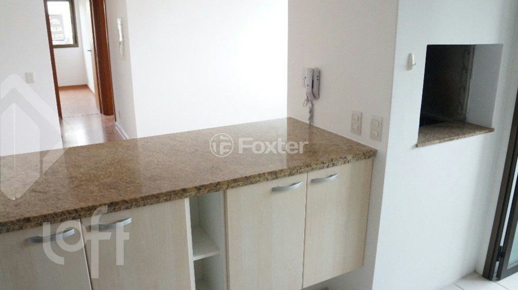 Apartamento à venda com 2 quartos, 70m² - Foto 5