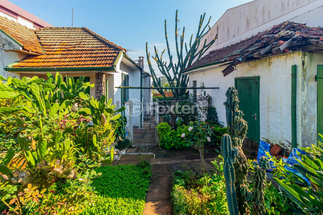 Casa à venda com 4 quartos, 149m² - Foto 4