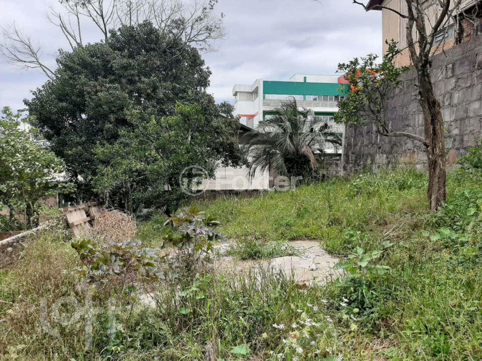 Casa à venda com 1 quarto, 517m² - Foto 2