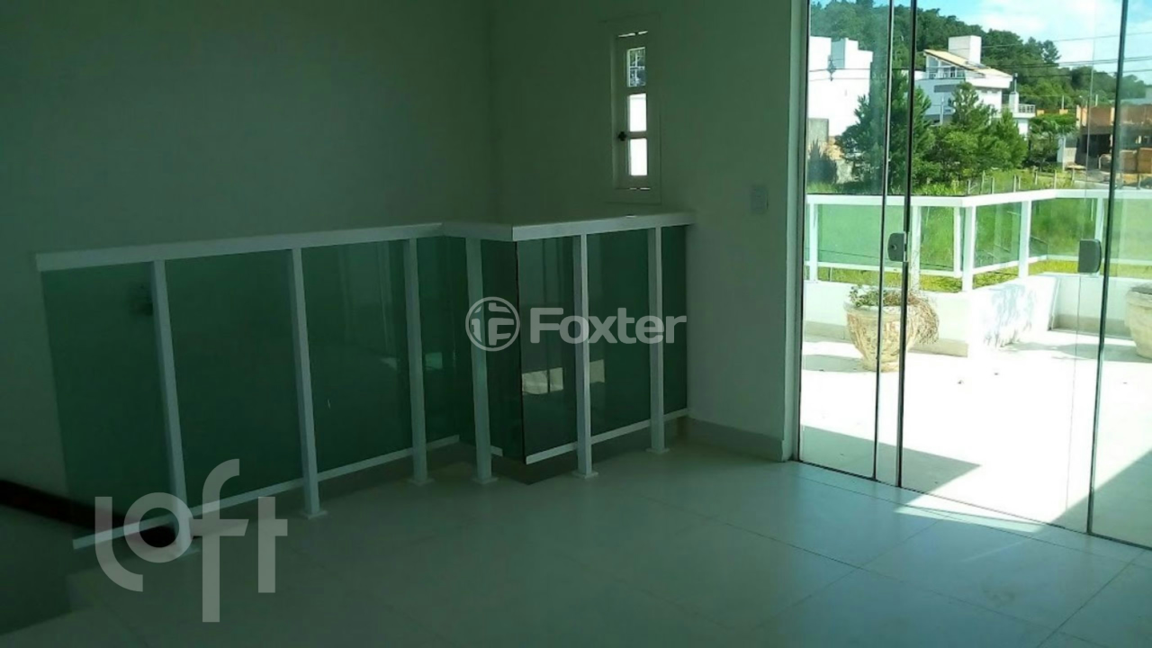 Casa à venda com 3 quartos, 158m² - Foto 6