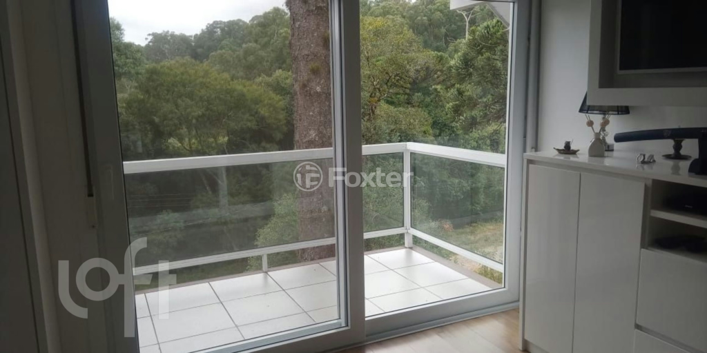 Casa à venda com 4 quartos, 250m² - Foto 4