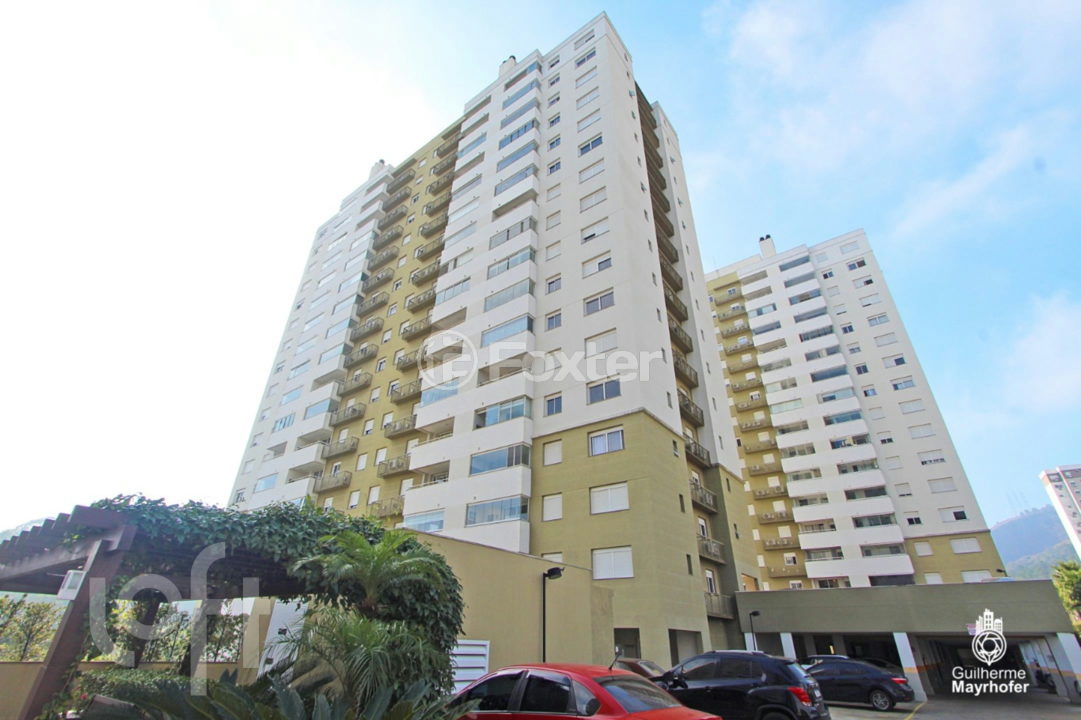 Apartamento à venda com 2 quartos, 67m² - Foto 42