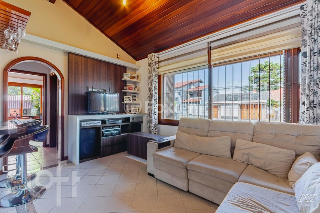 Casa à venda com 3 quartos, 274m² - Foto 8