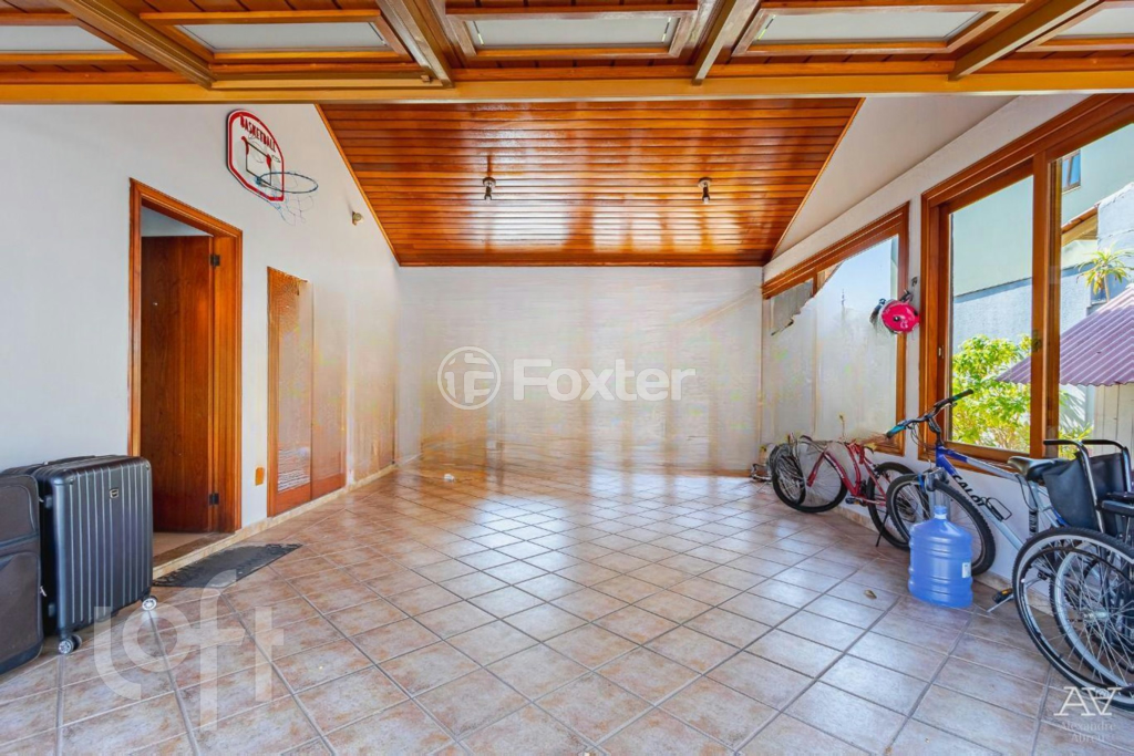 Casa à venda com 3 quartos, 274m² - Foto 34
