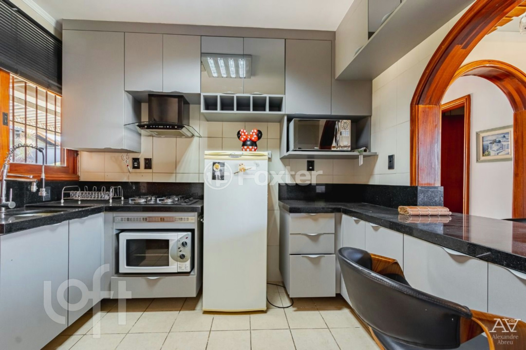 Casa à venda com 3 quartos, 274m² - Foto 16