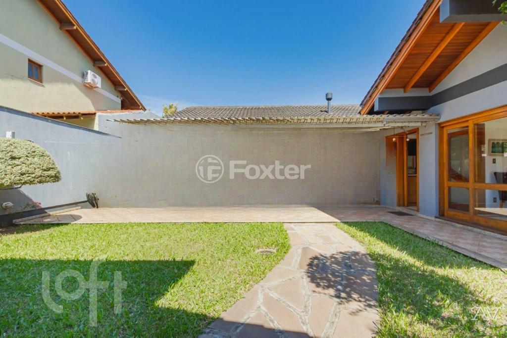 Casa à venda com 3 quartos, 274m² - Foto 3