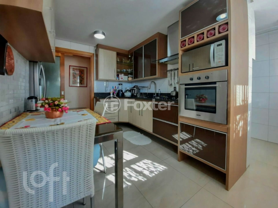 Apartamento à venda com 3 quartos, 144m² - Foto 9