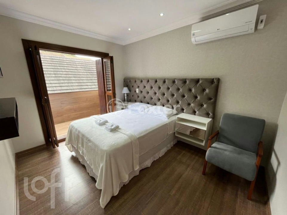 Casa à venda com 4 quartos, 180m² - Foto 11