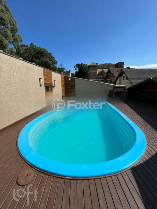 Casa à venda com 4 quartos, 180m² - Foto 4