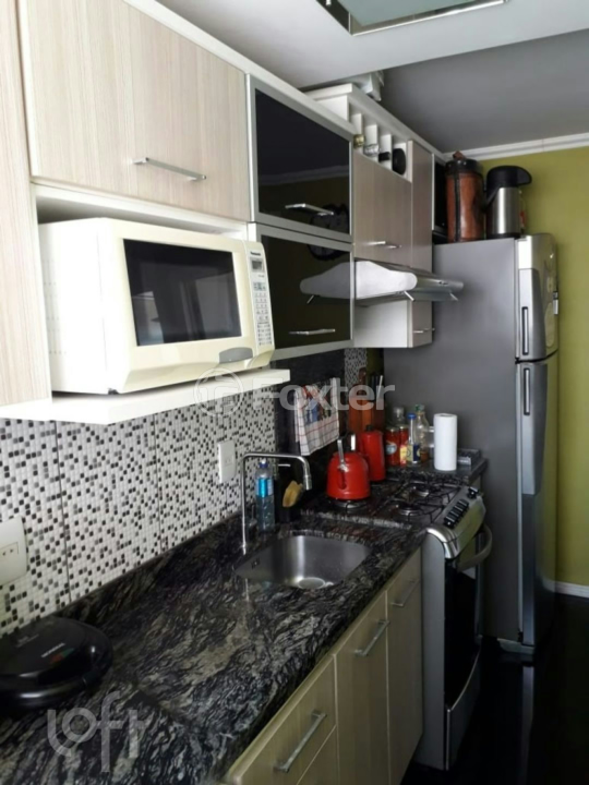 Apartamento à venda com 2 quartos, 42m² - Foto 12