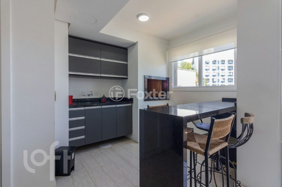 Casa de Condomínio à venda com 3 quartos, 250m² - Foto 9