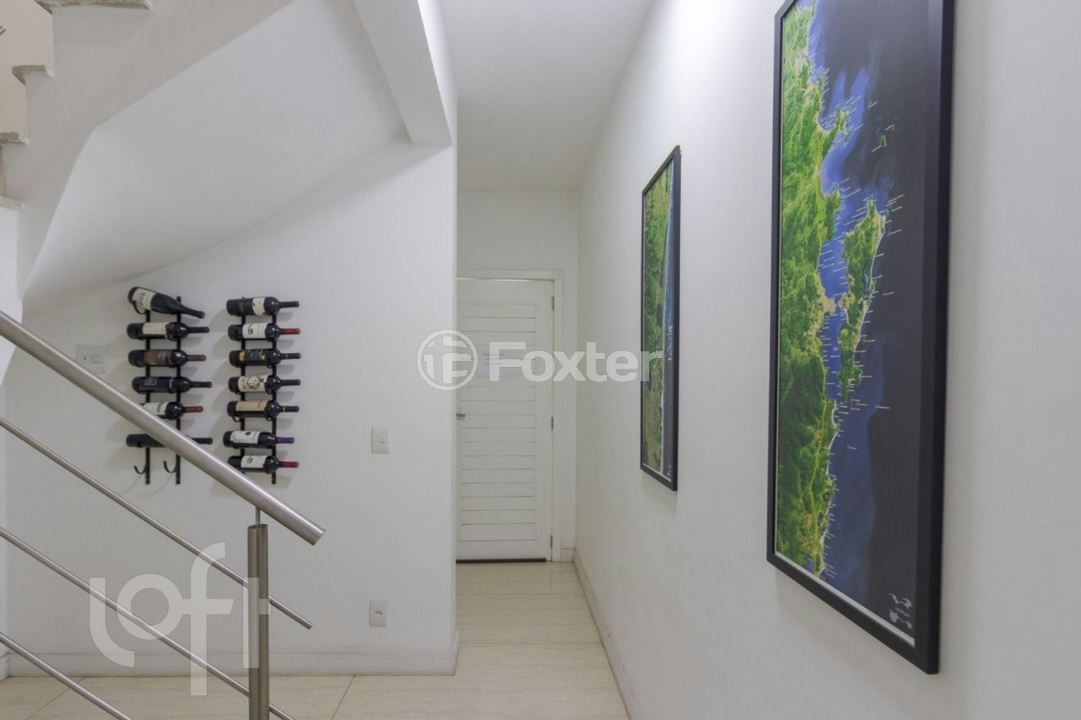 Casa de Condomínio à venda com 3 quartos, 250m² - Foto 37