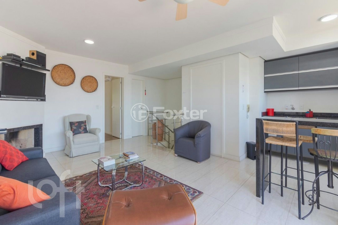 Casa de Condomínio à venda com 3 quartos, 250m² - Foto 6