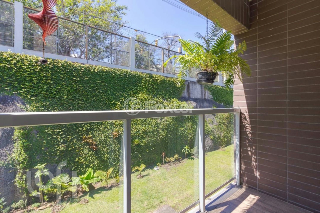 Casa de Condomínio à venda com 3 quartos, 250m² - Foto 15