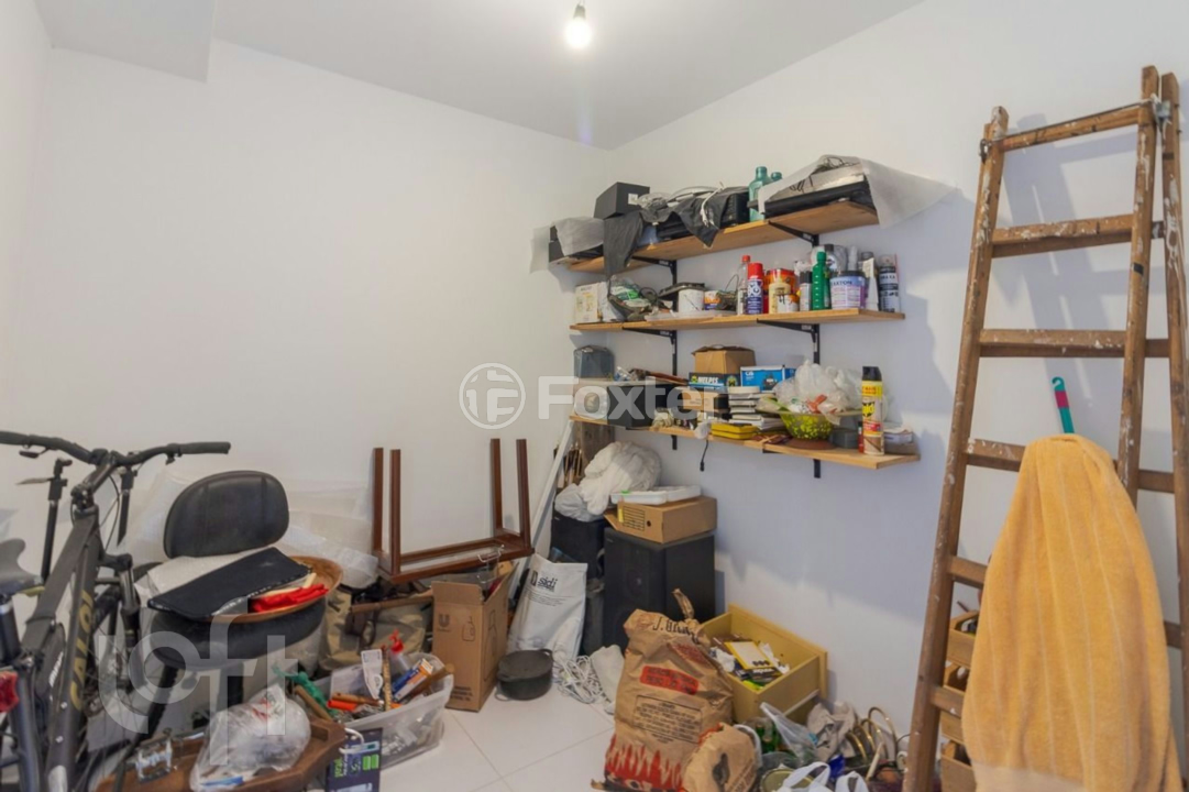 Casa de Condomínio à venda com 3 quartos, 250m² - Foto 42