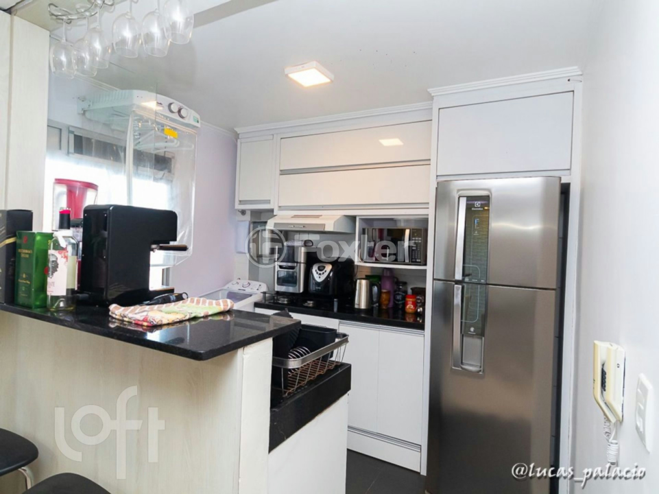 Apartamento à venda com 2 quartos, 41m² - Foto 4