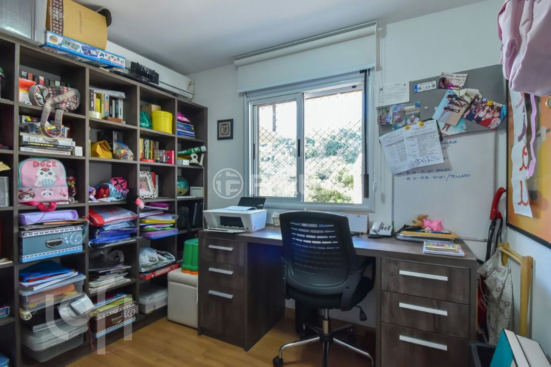 Casa de Condomínio à venda com 4 quartos, 209m² - Foto 12