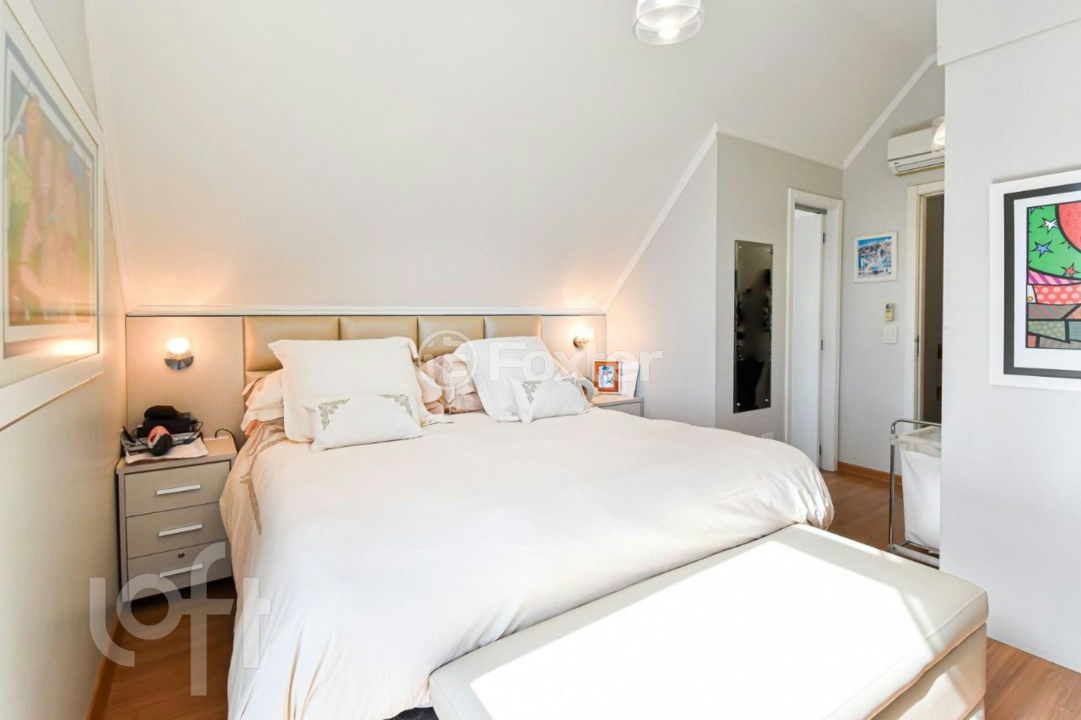 Casa de Condomínio à venda com 4 quartos, 209m² - Foto 13