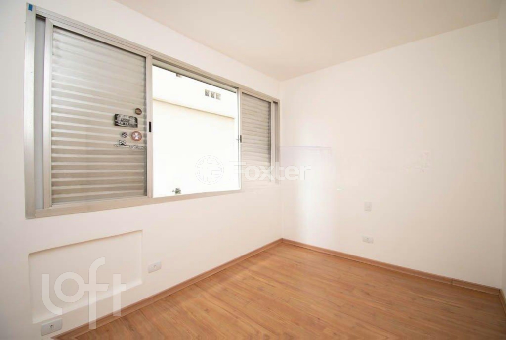 Apartamento à venda com 2 quartos, 75m² - Foto 11