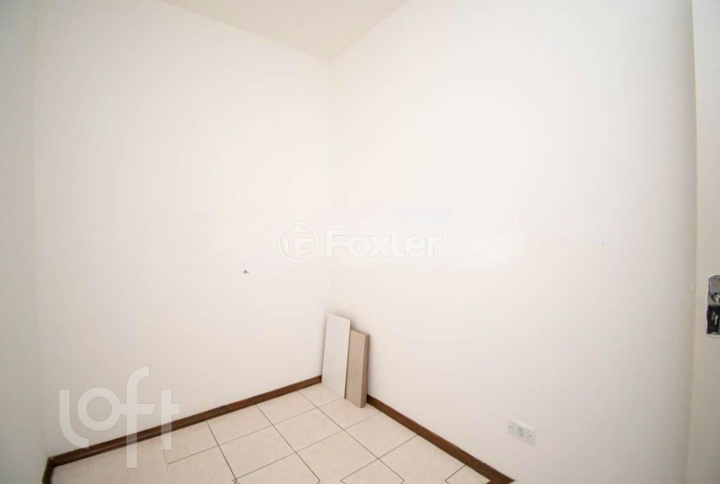Apartamento à venda com 2 quartos, 75m² - Foto 13
