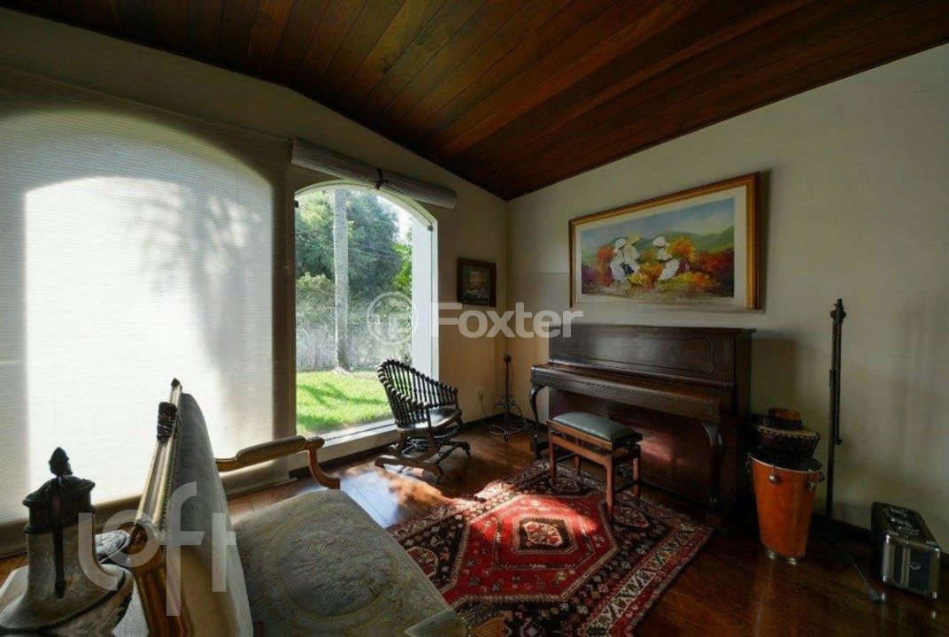 Casa à venda com 3 quartos, 350m² - Foto 9