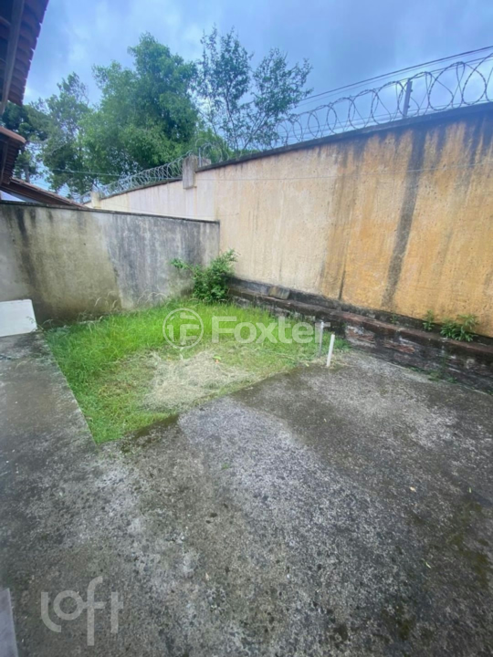 Casa à venda com 2 quartos, 50m² - Foto 13