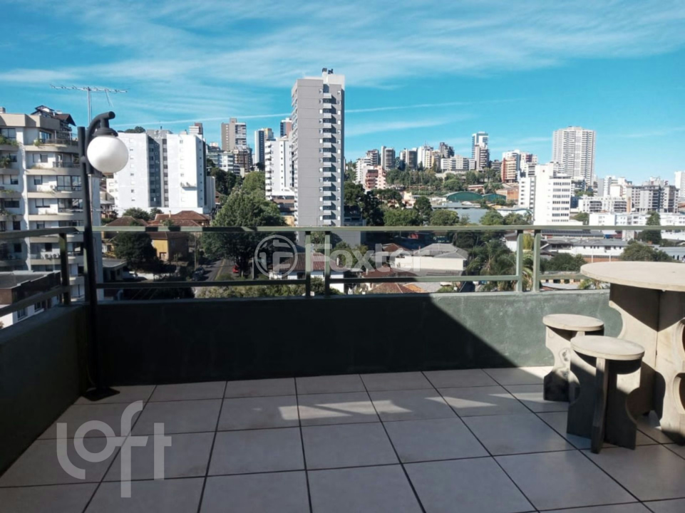 Cobertura à venda com 3 quartos, 212m² - Foto 1
