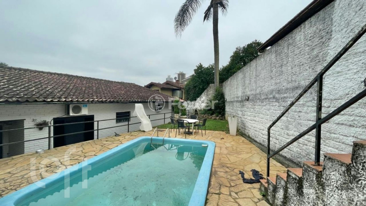 Casa à venda com 3 quartos, 292m² - Foto 35