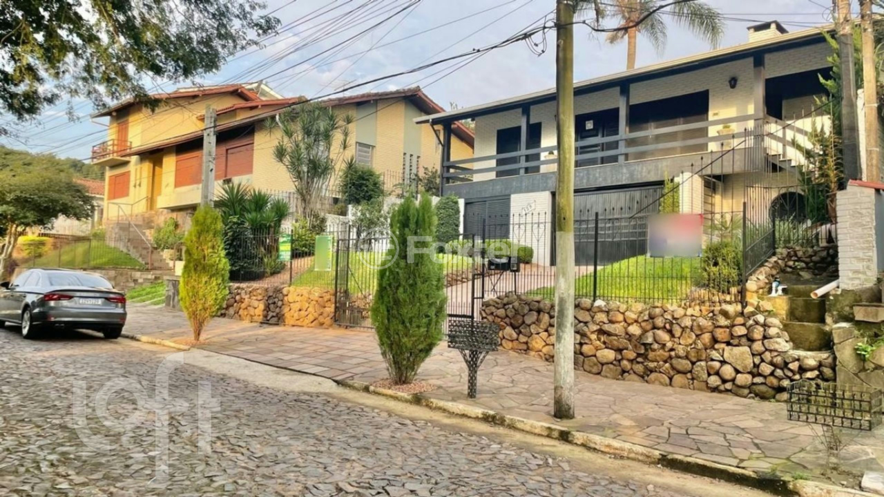 Casa à venda com 3 quartos, 292m² - Foto 4
