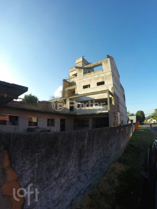 Casa à venda com 5 quartos, 250m² - Foto 4