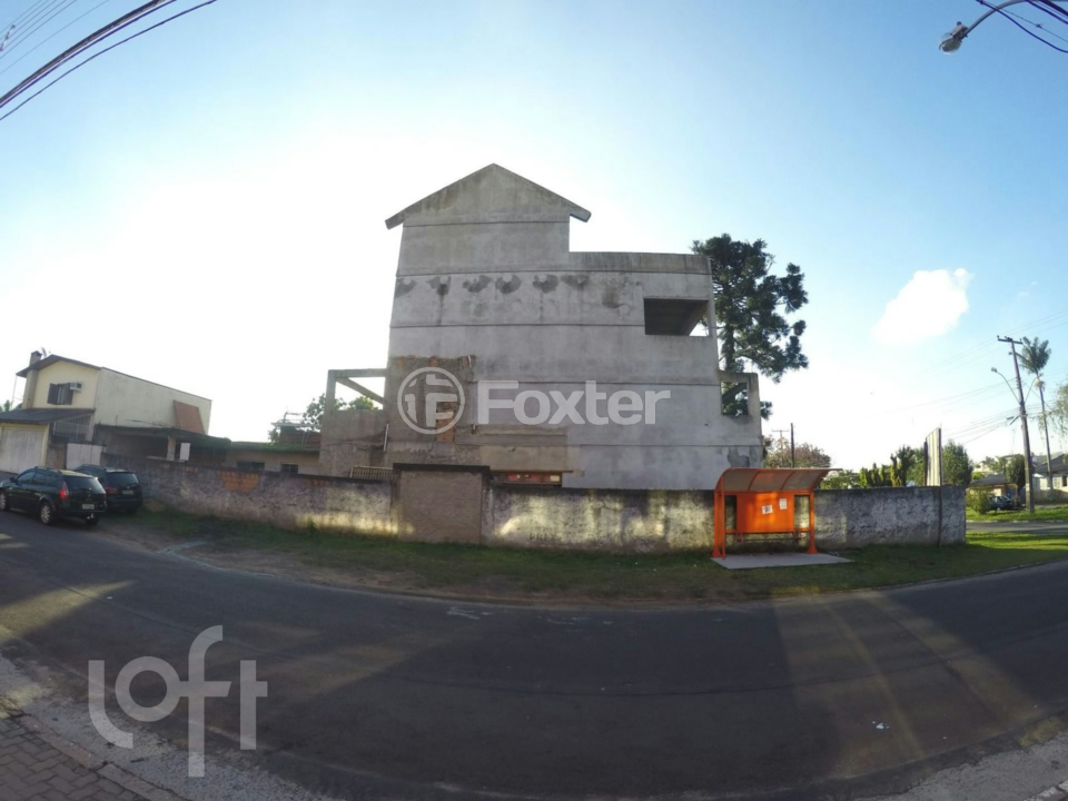 Casa à venda com 5 quartos, 250m² - Foto 3