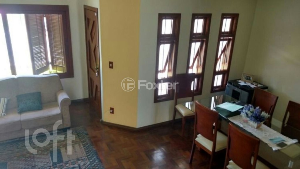 Casa à venda com 4 quartos, 249m² - Foto 2