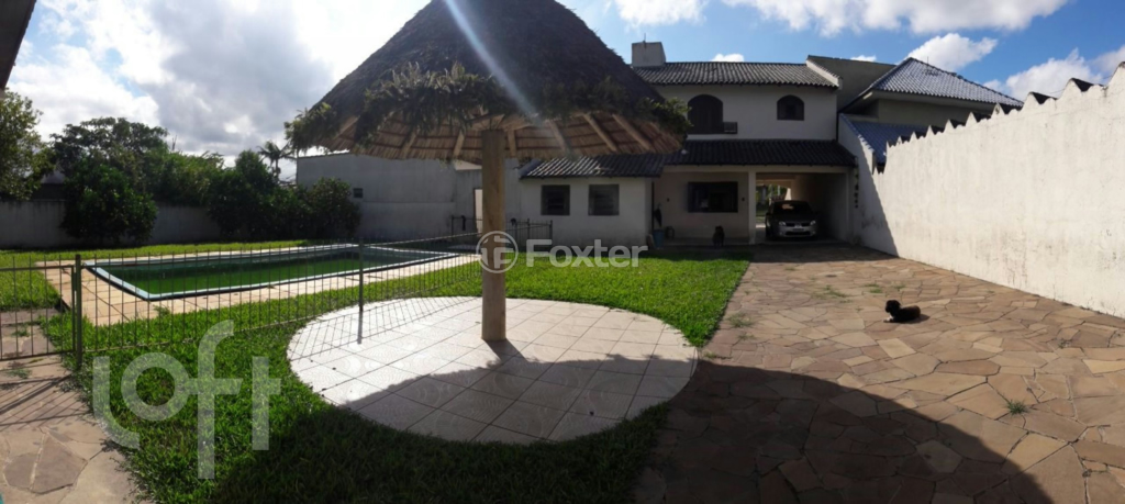 Casa à venda com 4 quartos, 240m² - Foto 2