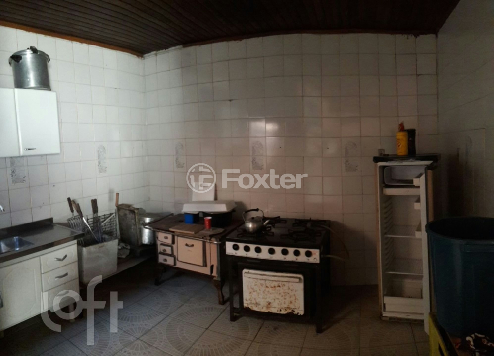 Casa à venda com 4 quartos, 240m² - Foto 8