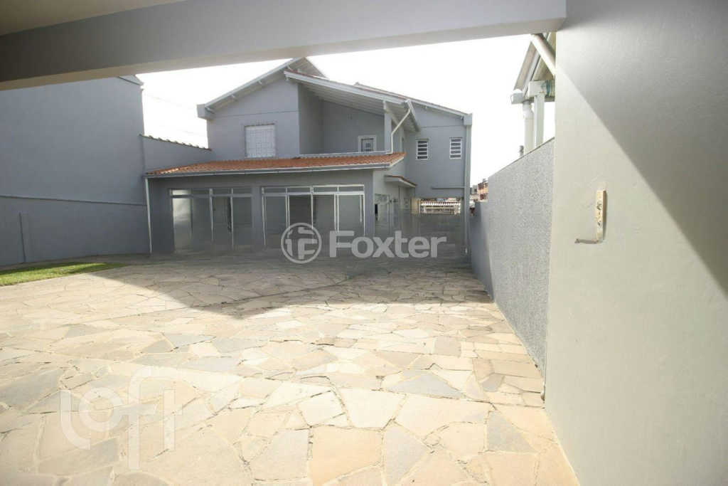 Casa à venda com 5 quartos, 244m² - Foto 14