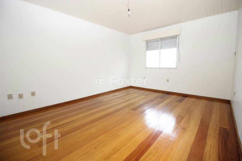 Casa à venda com 5 quartos, 244m² - Foto 17