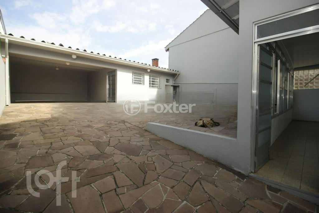 Casa à venda com 5 quartos, 244m² - Foto 8