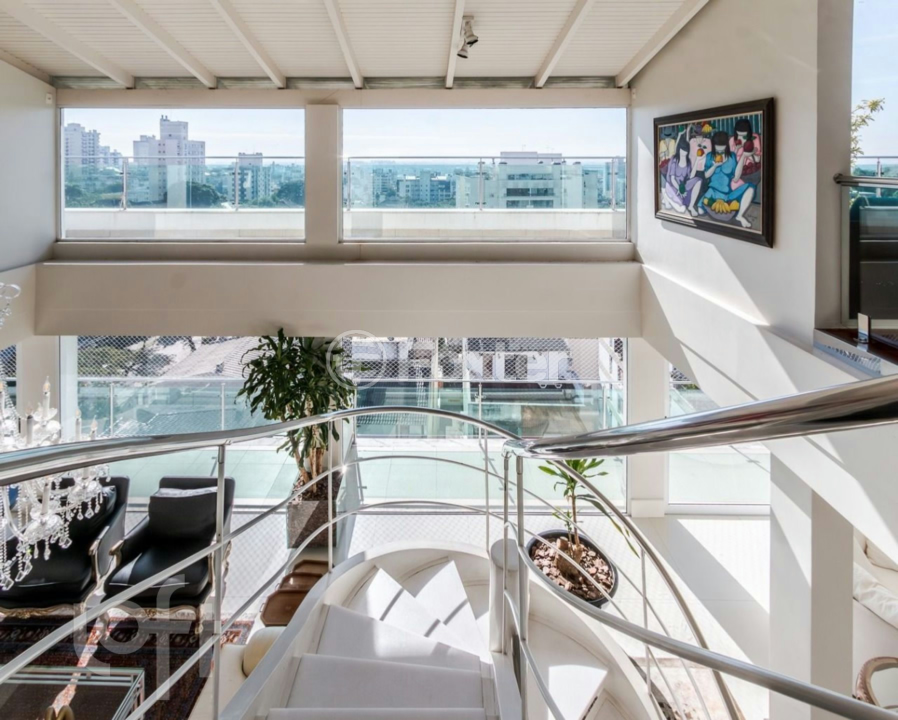 Cobertura à venda com 3 quartos, 458m² - Foto 1