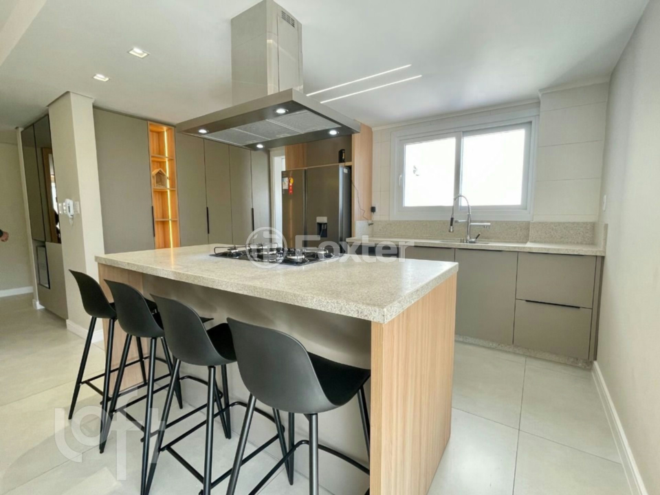Apartamento à venda com 3 quartos, 131m² - Foto 9