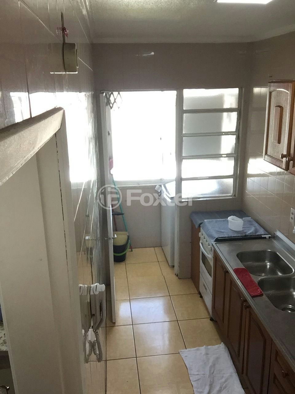 Apartamento à venda com 3 quartos, 77m² - Foto 4