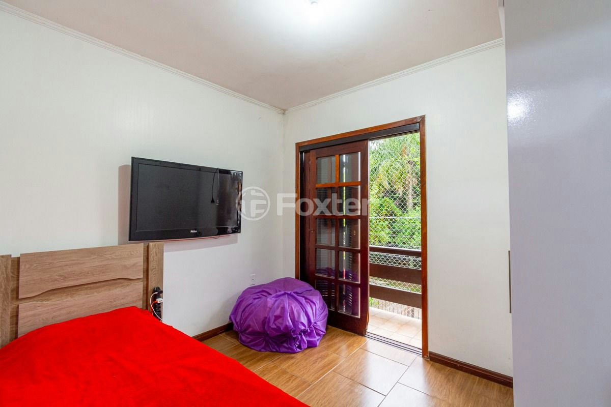 Casa à venda com 3 quartos, 160m² - Foto 1