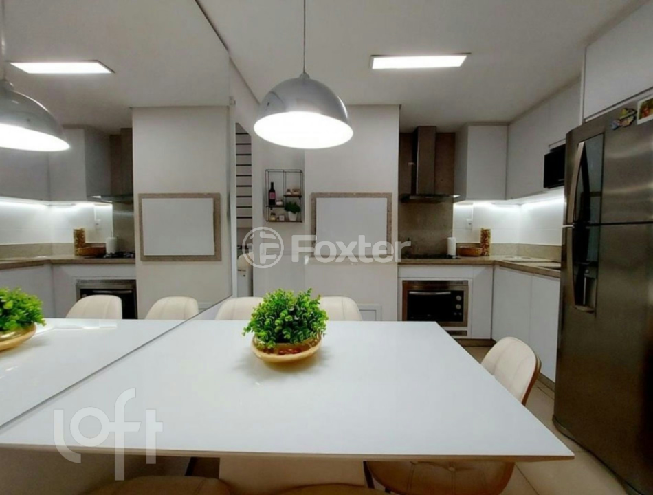 Apartamento à venda com 2 quartos, 63m² - Foto 2