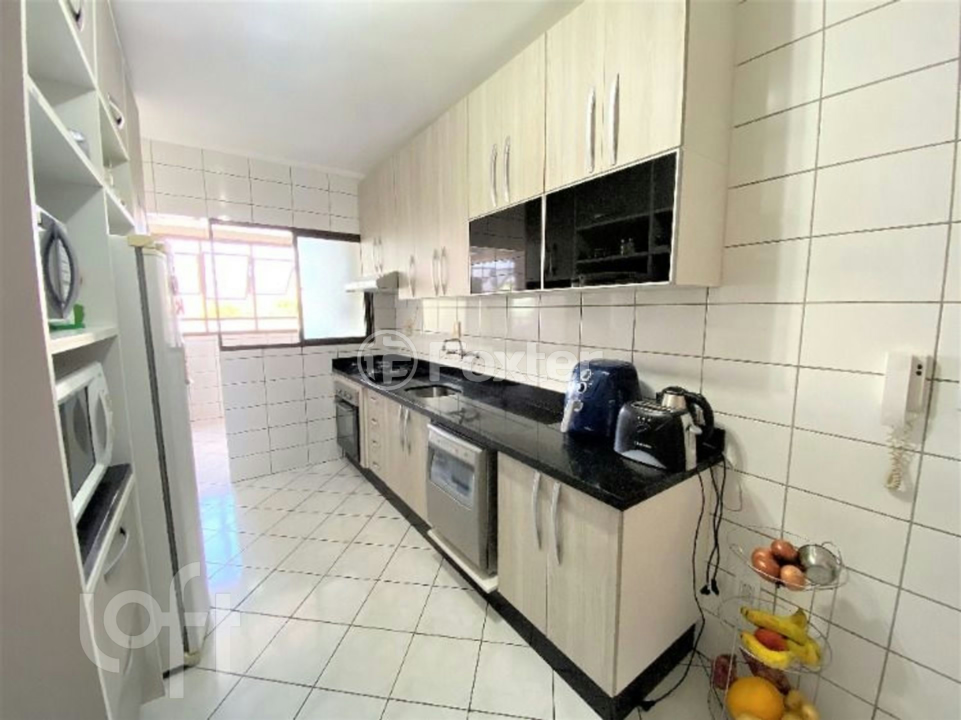 Apartamento à venda com 3 quartos, 104m² - Foto 8