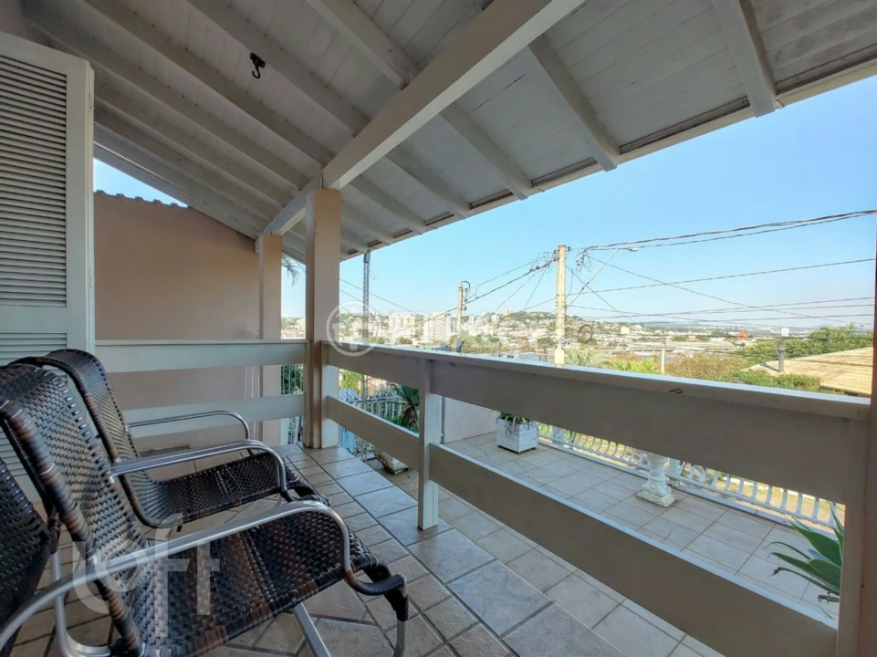 Casa à venda com 4 quartos, 390m² - Foto 3