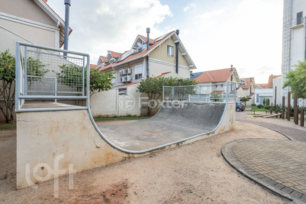Casa de Condomínio à venda com 4 quartos, 157m² - Foto 47