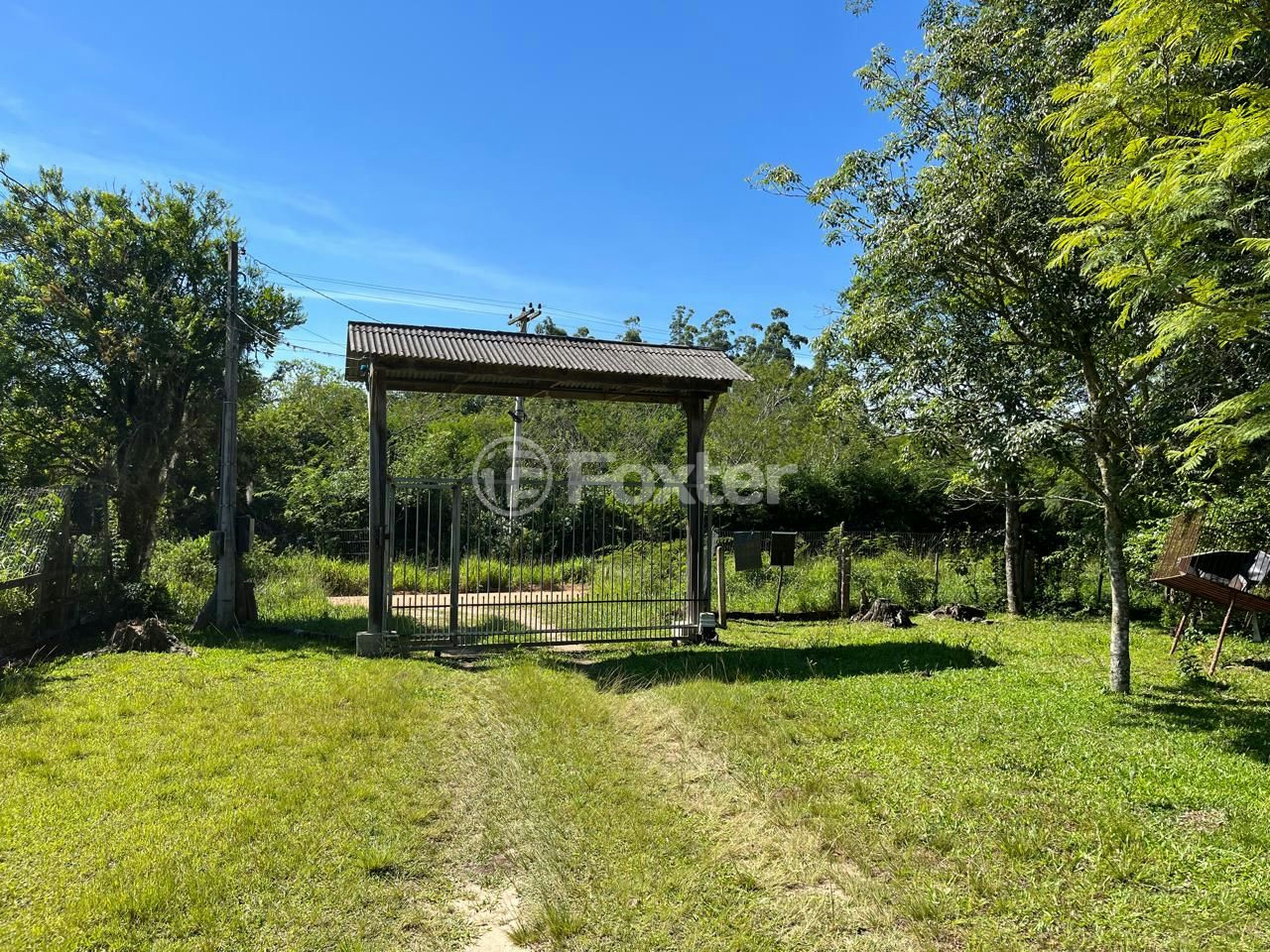 Chácara à venda com 3 quartos, 115m² - Foto 1