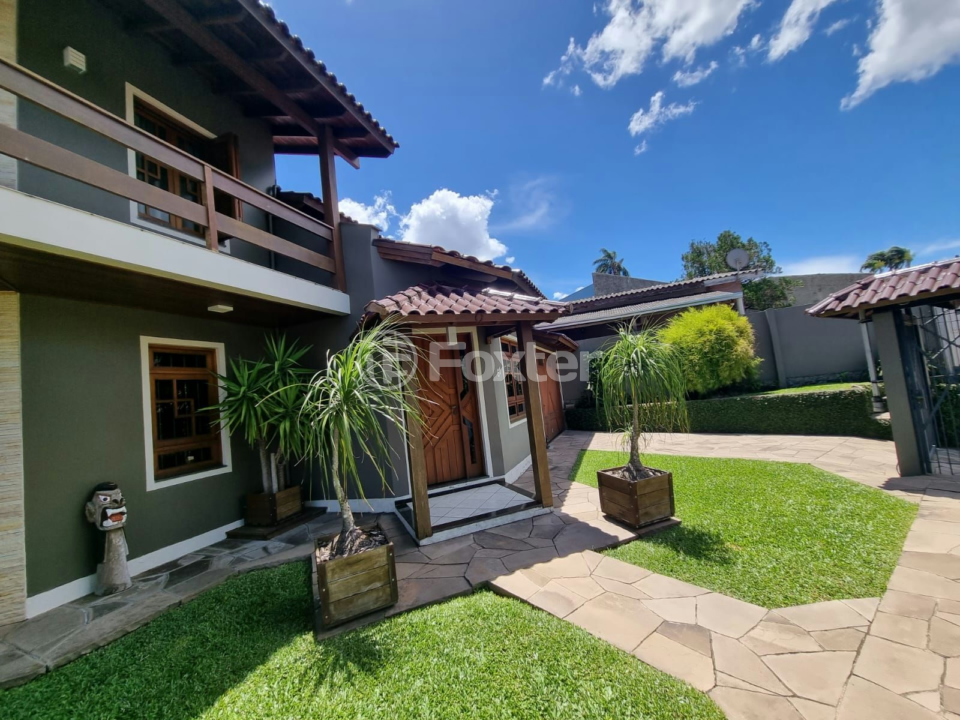 Casa à venda com 3 quartos, 250m² - Foto 3