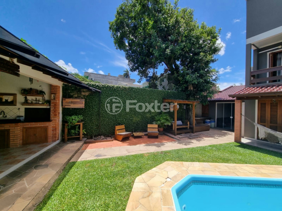 Casa à venda com 3 quartos, 250m² - Foto 17