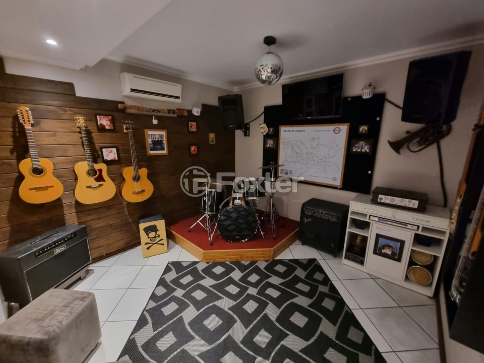 Casa à venda com 3 quartos, 250m² - Foto 5