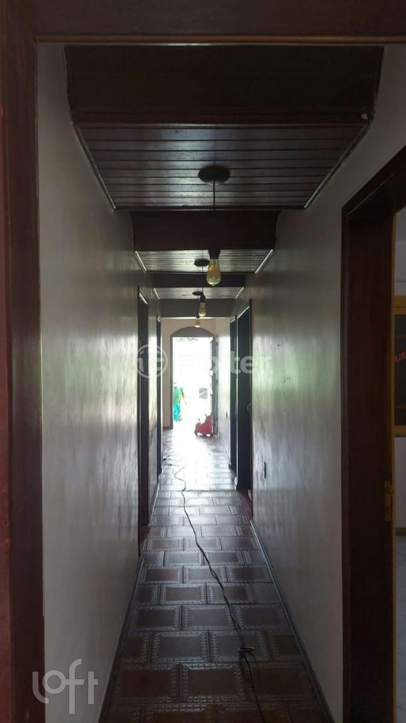 Casa à venda com 4 quartos, 200m² - Foto 3